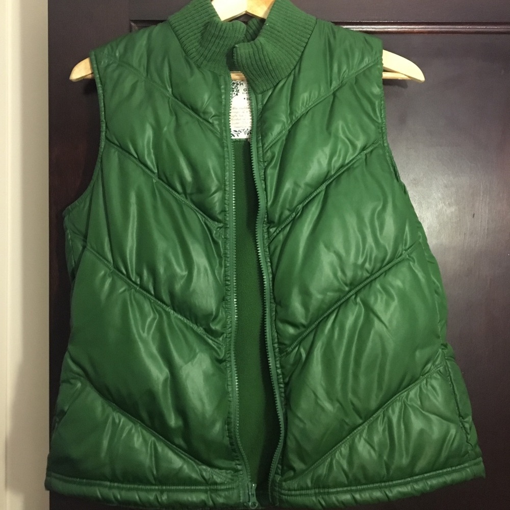 ✨WARM GREEN FLEECE VEST✨